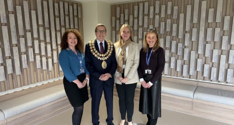 Stockport Mayor Mark Hunter Visit to Moya Cole Hospice